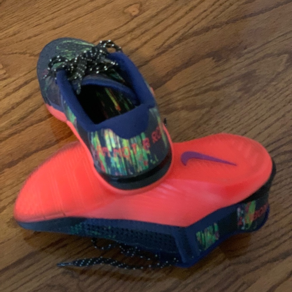 Sneakers, Nike, Mesh, Cushioned, Comfortable